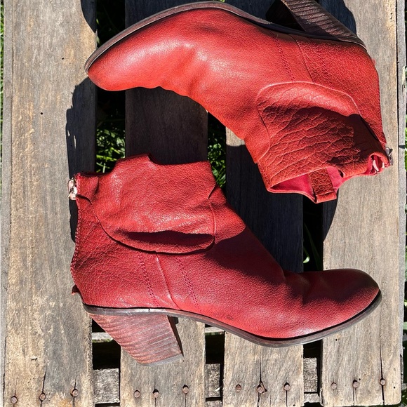 Sam Edelman Lisle Leather Booties - Picture 5 of 15